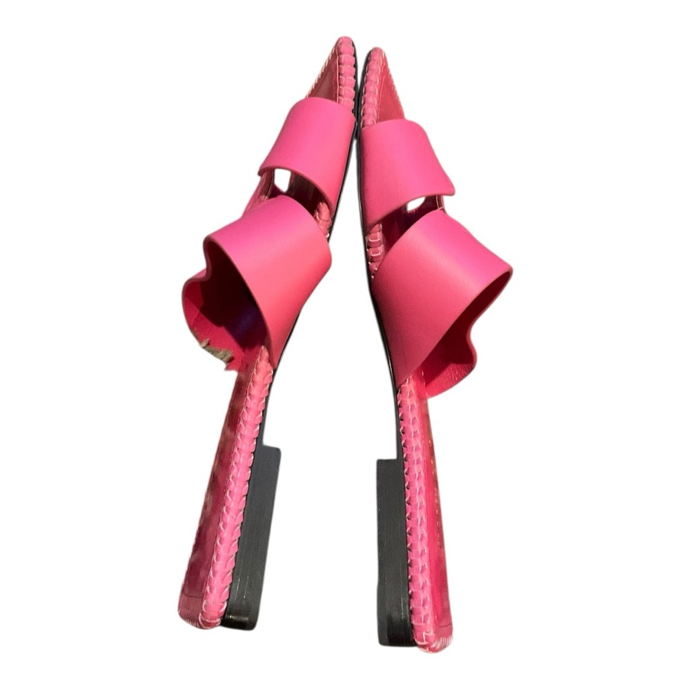 Roberto Cavalli Women’s Pink logo-embossed leather slides Flats Size 39 - Picture 7 of 15
